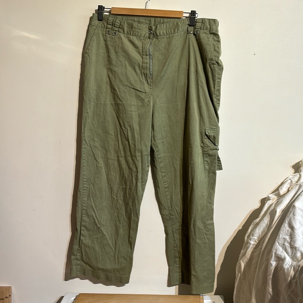 Size 14 cotton with spandex pants cropped or for the short stature ladies